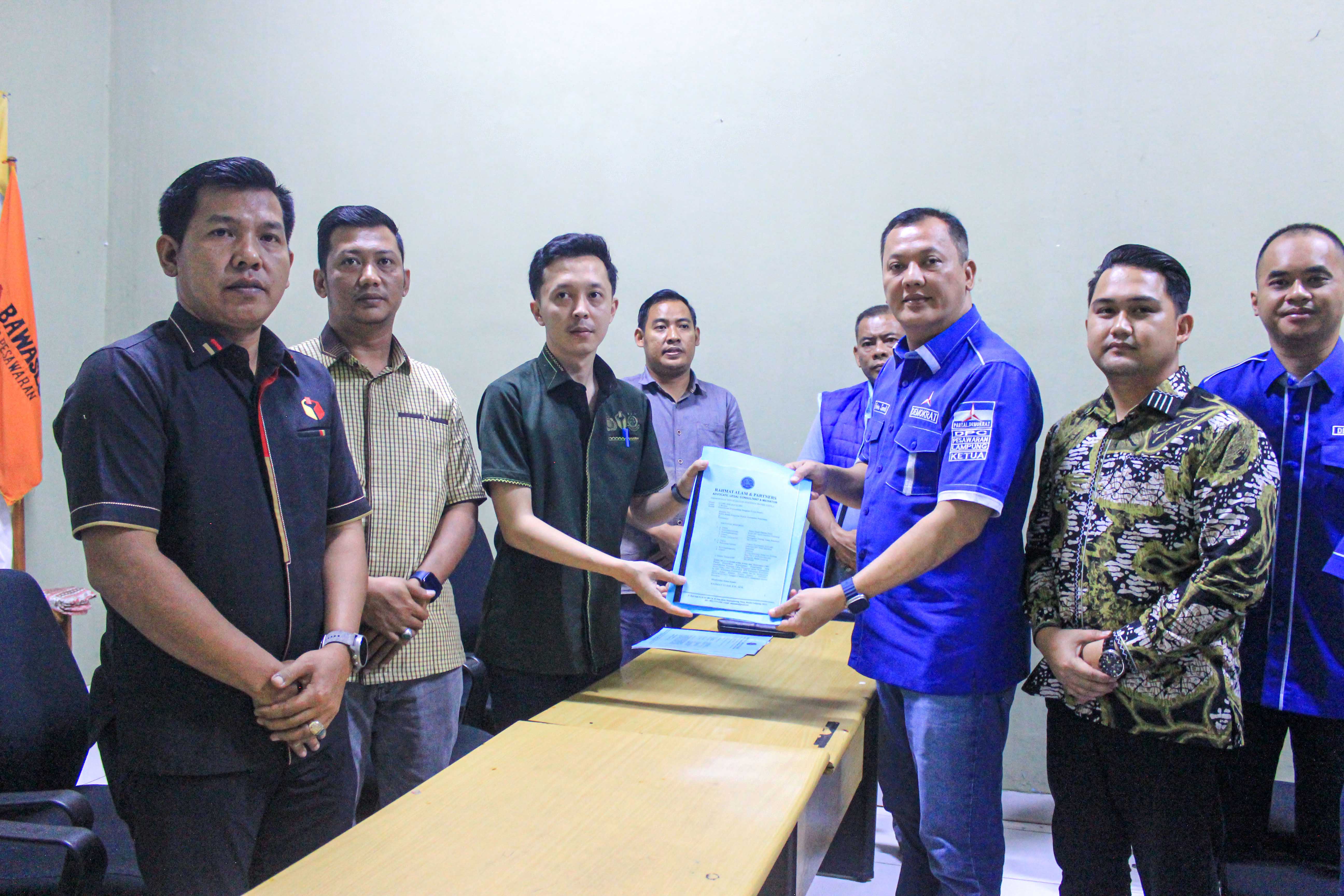 Bawaslu Pesawaran Terima Permohonan Penyelesaian Sengketa Tahapan Pencalonan dari Partai Demokrat