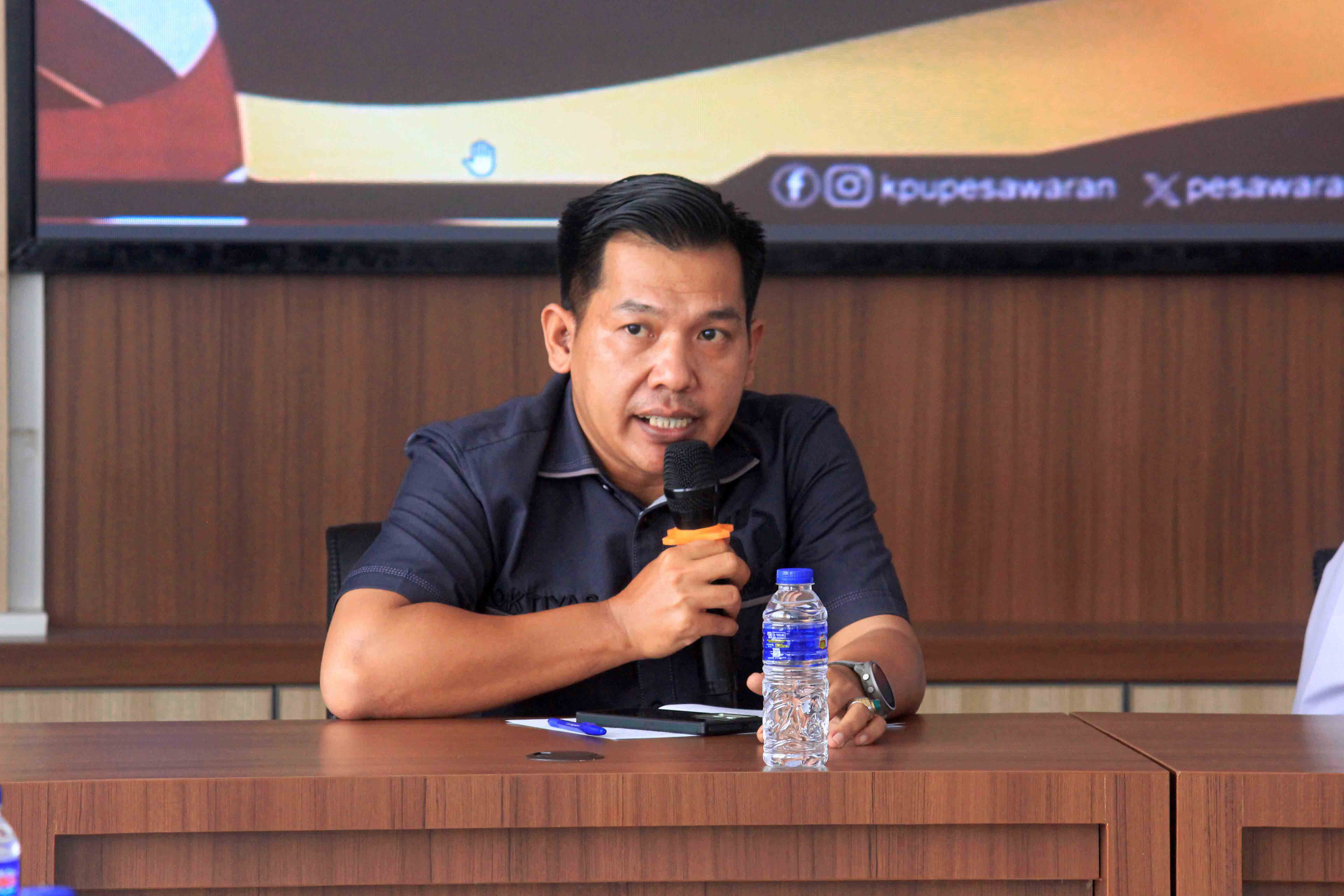 Samakan Persepsi, Bawaslu Pesawaran Lakukan Koordinasi Terkait Pemutakhiran Data Partai Politik ke KPU Pesawaran