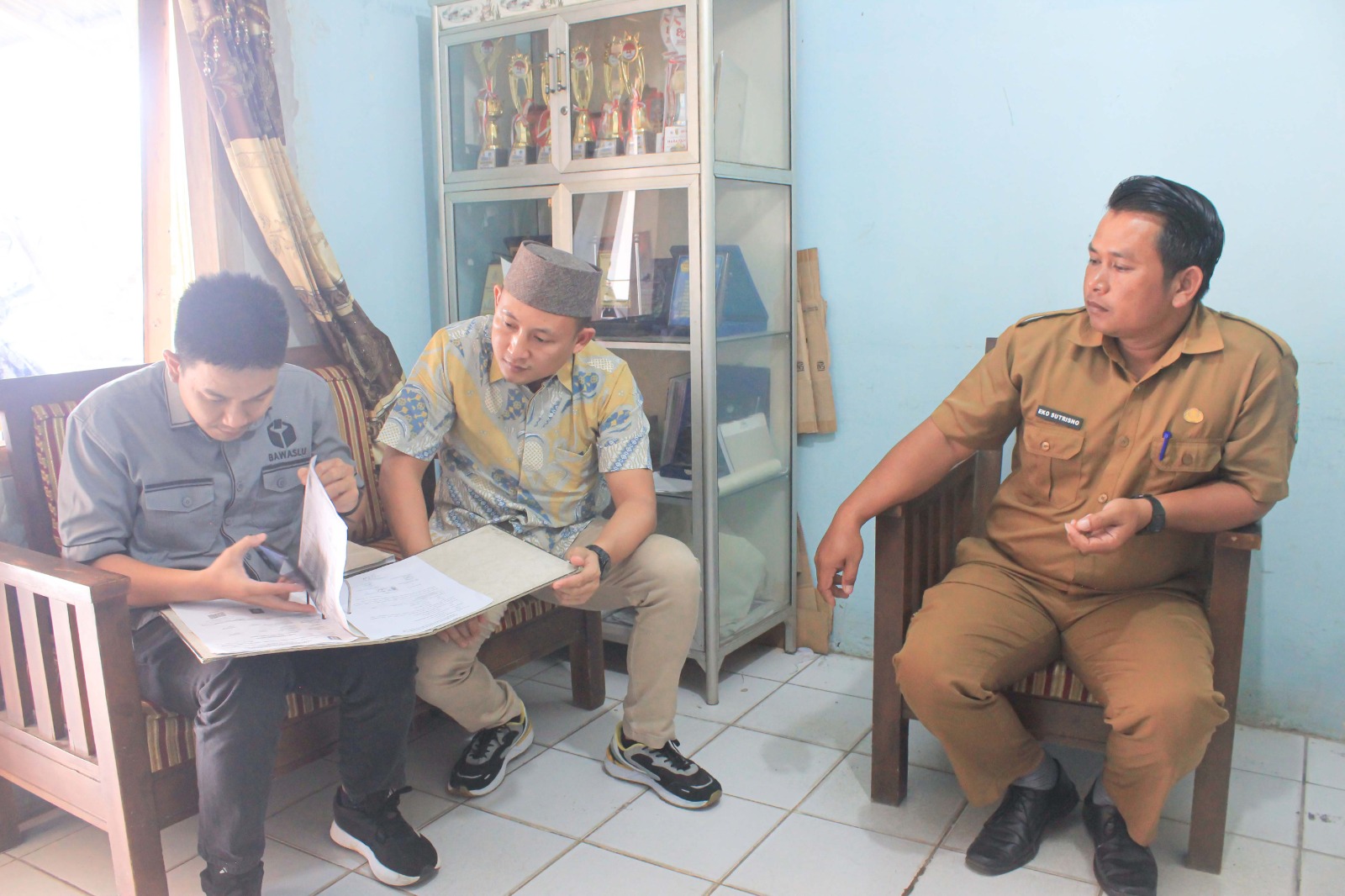 Pajril Fatra Dorong Akurasi Data Pemilih Melalui Uji Petik di Desa Bernung dan Desa Taman Sari