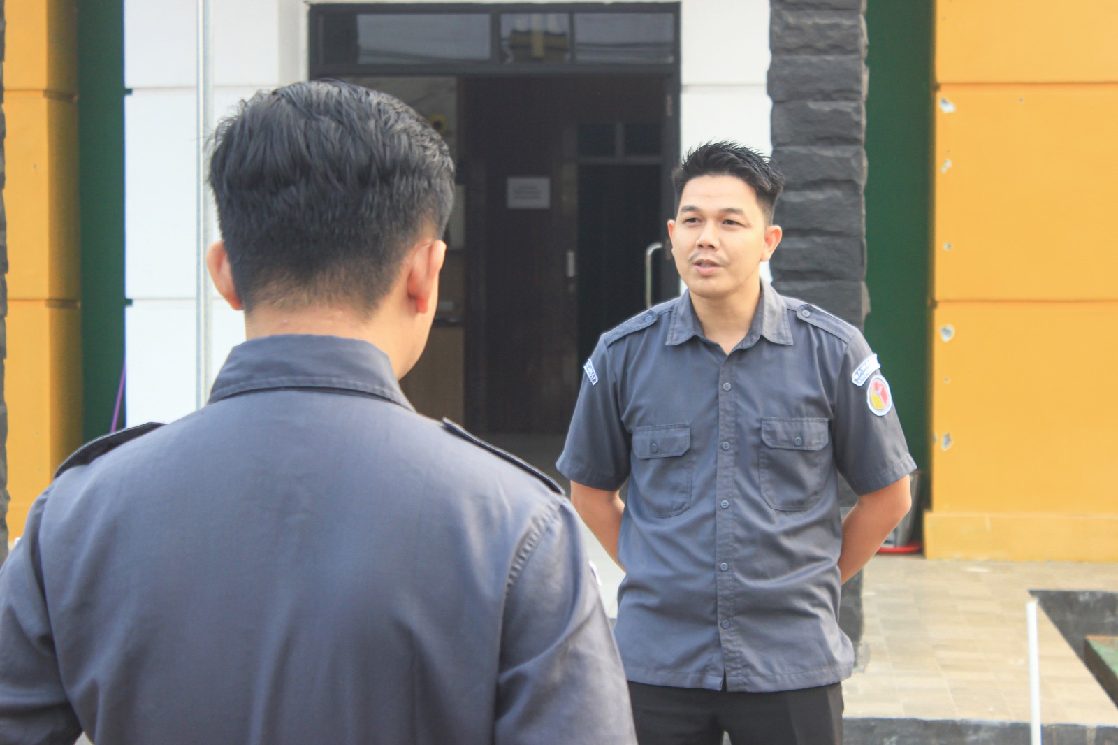 Gelar Apel Pagi, Bawaslu Kabupaten Pesawaran Bangun Semangat Kebersamaan dan Motivasi Kerja