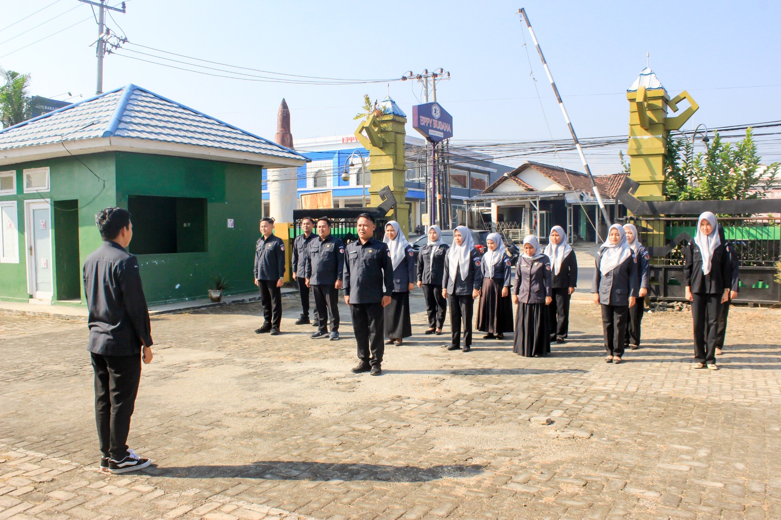 Apel Pagi Jadi Momentum Perkuat Sinergi dan Semangat Kerja Jajaran Bawaslu Kabupaten Pesawaran