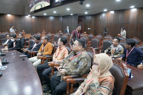 Bawaslu Pesawaran Hadiri Sidang Putusan MK Terkait Sengketa Hasil PSU, Kamis (26/6).