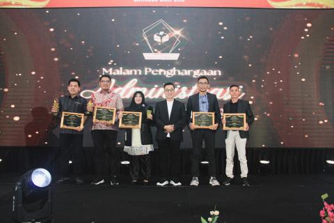 Bawaslu Pesawaran Ukir Prestasi di Ajang Malam Penghargaan Administrasi Bawaslu Lampung 2025