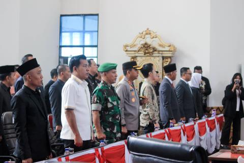 Bawaslu Kabupaten Pesawaran Hadiri Rapat Paripurna Pengesahan Pasangan Calon Terpilih PSU Pilkada 2025