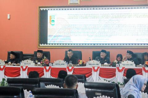 Bawaslu Kabupaten Pesawaran Hadiri Rapat Paripurna Pengesahan Pasangan Calon Terpilih PSU Pilkada 2025