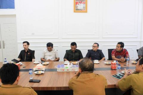 Bawaslu Kabupaten Pesawaran Jalin Silaturahmi dan Koordinasi dengan Bupati Pesawaran