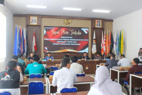 Bawaslu Kabupaten Pesawaran Sampaikan Saran Perbaikan 8 Pemilih TMS dalam Rapat Pleno PDPB Triwulan I 2026
