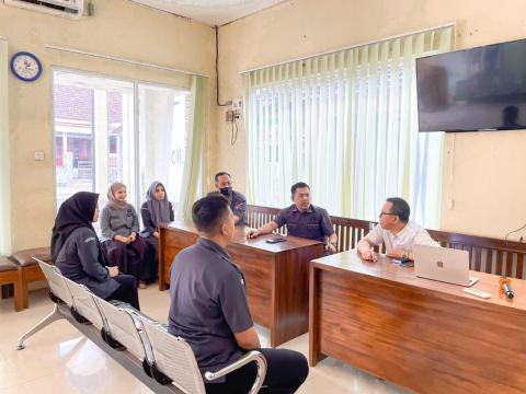 Oktiyas Afriza Lakukan Konsolidasi Demokrasi Bersama Pemerintah Desa Pekondoh