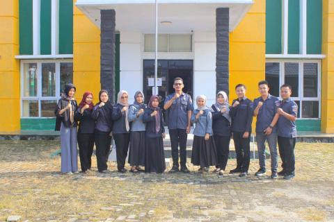 Pimpin Apel Pagi Awal Pekan, Amri Fahada Tekankan Kerja Sama Tim dan Profesionalitas