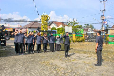 Perkuat Efektivitas Kinerja dan Profesionalisme, Bawaslu Pesawaran Gelar Apel Pagi Awal Pekan