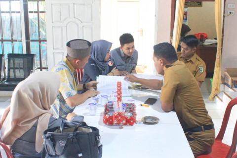 Pajril Fatra Dorong Akurasi Data Pemilih Melalui Uji Petik di Desa Bernung dan Desa Taman Sari