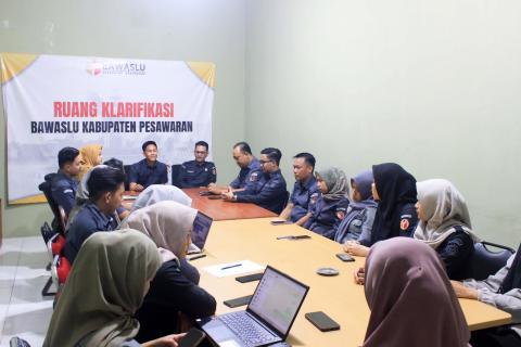 Perkuat Sinergi Jajaran, Bawaslu Pesawaran Gelar Rapat Internal