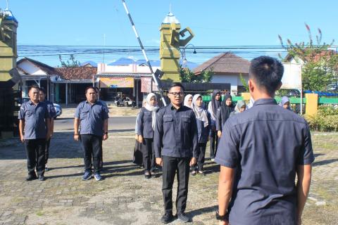Pimpin Apel Pagi, Kukuh Julian Ingatkan Jajaran untuk Jaga Suasana Kerja Harmonis 