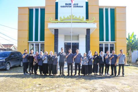 Pimpin Apel Pagi, Kukuh Julian Ingatkan Jajaran untuk Jaga Suasana Kerja Harmonis 