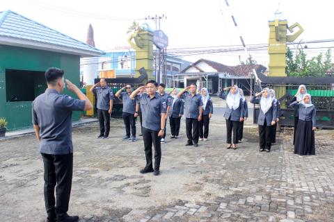 Awali Aktivitas Kerja, Bawaslu Kabupaten Pesawaran Gelar Apel Pagi