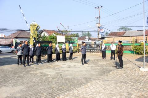 Awali Pekan dengan Apel Pagi, Bawaslu Kabupaten Pesawaran Perkuat Budaya Kerja dan Tanggung Jawab Bersama