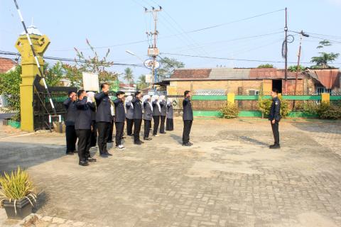 Perkuat Disiplin dan Integritas, Bawaslu Kabupaten Pesawaran Gelar Apel Pagi