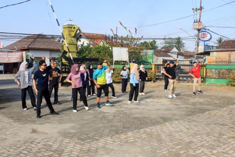 Program Jum’at Sehati, Bawaslu Kabupaten Pesawaran Perkuat Kebugaran dan Kebersamaan Jajaran