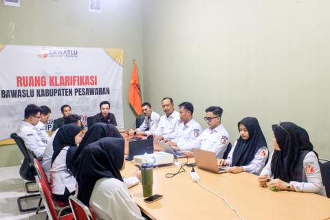Bawaslu Kabupaten Pesawaran Matangkan Kinerja Pengawasan Melalui Rapat Evaluasi Program dan Koordinasi Internal