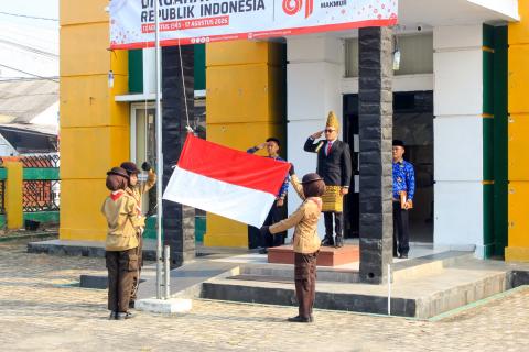 Bawaslu Kabupaten Pesawaran Gelar Upacara HUT ke-81 Kemerdekaan RI, Teguhkan Semangat Pengabdian dan Demokrasi