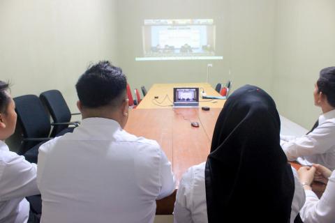 Jajaran Sekretariat Bawaslu Pesawaran Ikuti Penutupan Orientasi PPPK Secara Virtual