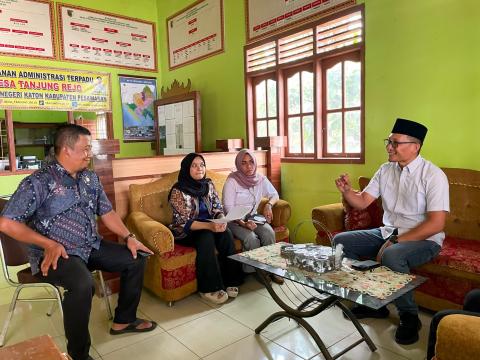 Uji Petik PDPB di Negeri Katon, Bawaslu Kabupaten Pesawaran Cermati Kesesuaian Data Pemilih