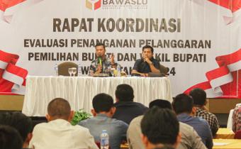 Bawaslu Pesawaran Gelar Rapat Evaluasi Penanganan Pelanggaran Pilkada 2024
