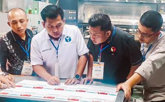 Jaga Transparansi, Bawaslu Pesawaran Awasi Langsung Pencetakan Surat Suara di PT Gramedia