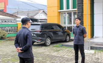 Pimpin Apel Awal Pekan, Kukuh Julian Tekankan Semangat Kerja dan Integritas Jajaran