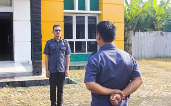 Pimpin Apel Pagi Awal Pekan, Amri Fahada Tekankan Kerja Sama Tim dan Profesionalitas