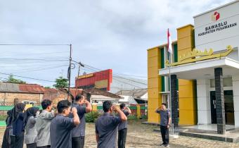 Bangun Budaya Kerja Produktif, Bawaslu Kabupaten Pesawaran Gelar Apel Pagi
