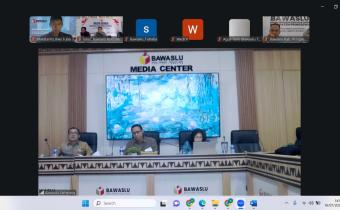Bawaslu Kabupaten Pesawaran Ikuti Sosialisasi Monev Keterbukaan Informasi Publik Tahun 2026