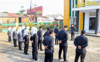 Perkuat Disiplin dan Integritas, Bawaslu Kabupaten Pesawaran Gelar Apel Pagi